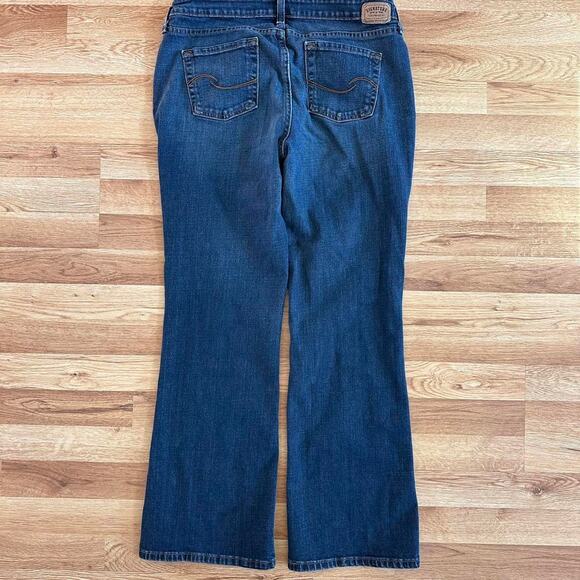 Levis Women's Signature Lowrise Bootcut Jeans - Size 12 medium - Picture 4 of 5